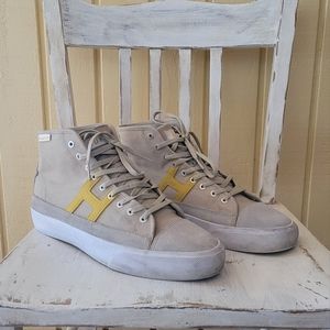 HUF Hupper 2 Hi  size 10  Pre-owned  Color: tan/yellow